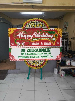 Papan Bunga di Darmawangsa
