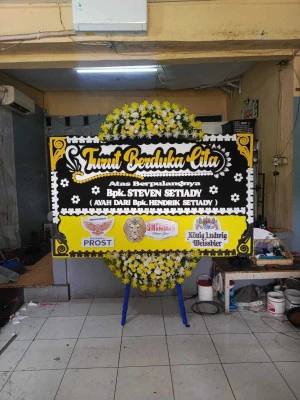 Papan Bunga di Darmawangsa